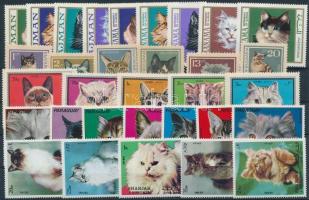 Macska motívum 1967-1973 32 klf bélyeg, közte sorok, Cats 1967-1973 32 stamps
