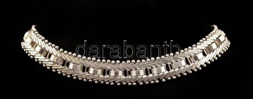 Ezüst(Ag) mintás karkötő, jelzett, h: 19 cm, nettó: 16,6 g