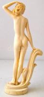 Alabástrom női akt, jelzés nélkül, néhol foltos, 31 cm