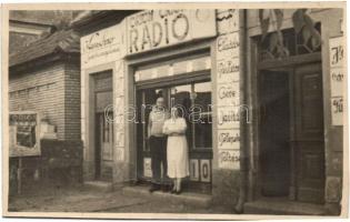 Vác (?), Első Rádió üzlet, photo