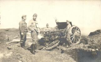 1916 Kujdance, 3. honvéd tüzérezred az ágyú mellett / WWI Hungarian K. u. K. 3rd Artillery Regiment with cannon, Eastern Front, photo