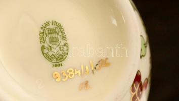 Zsolnay pillangó mintás váza, kézzel festett, jelzett, hibátlan, m:12  cm