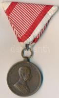 1914. "Bronz Vitézségi Érem" Br kitüntetés, mellszalaggal, cserélt függesztőkarika T:2 ph. Hungary 1914. "Bronze Gallantry Medal" Br decoration with ribbon, changed suspension ring C:XF edge error  NMK 137.