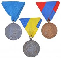 1938. Felvidéki Emlékérem - II. Rákóczi Ferenc Br emlékérem mellszalaggal + 1940. Erdélyi részek felszabadulásának emlékére cink emlékérem mellszalaggal. Szign.:BERÁN + 1941. Délvidéki Emlékérem cink emlékérem mellszalaggal. Szign.: BERÁN L. T:2 Hungary 1938. Commemorative Medal for the Liberation of Upper Hungary bronze medal with ribbon + 1940. Commemorative Medal for the Liberation of Transylvania zinc medal with original ribbon. Sign.:BERÁN L. + 1941. Commemorative Medal for the Return of Southern Hungary zinc medal with original ribbon. Sign.:BERÁN L. C:XF
