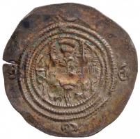 Szasszanida Birodalom / II. Huszrau 591-628. Drachma Ag (4,08g) T:2- rep., ü.
Sasanian Empire / Kho...