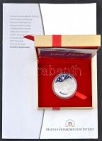 Kiribati 2012. 10$ Ag "Csendes Éj" cirkónia kristállyal díszített pénzérme, tanúsítvánnyal...