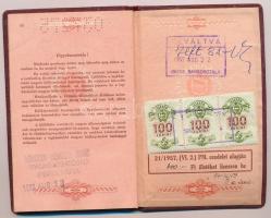 1962 Útlevél lelkész részére kiállítva,  Magyar Népköztársaság, sok pecséttel, illetékbélyeggel,  pp...