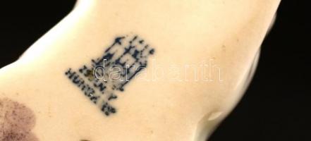 Zsolnay porcelán cica, kézzel festett, jelzett, hibátlan, h: 11,5 cm