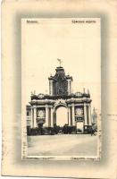 Moscow, Moscou; La porte rouge / gate