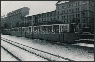 Linzbauer Tamás: Budapest, A 2-es villamos, pecséttel feliratozott fotó, 9x14 cm