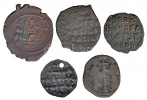 5db klf bizánci bronzpénz, közte hamis is T:3,3- ly.
5pcs of diff Byzantine bronze coins, with fake...