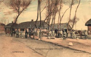 Lowicz, Lowitsch; Kriegsschauplatz, Bauernhauser / soldiers in front of farmers' houses