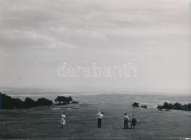 cca 1950 2 db golf fotó, 17x23 cm.