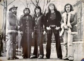 cca 1970 Generál és Omega színes plakát, 55,5×41,5 cm