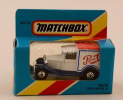 1981 Matchbox MB 38 Ford Model A. Made in Macau. Hibátlan autó, eredeti dobozában, h:10 cm.