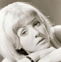 cca 1972 Halász Judit színésznőről készült 4 db eredeti negatív és ezekről készített vintage, kontak...