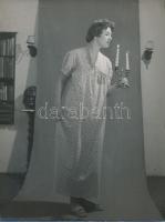 cca 1965 Keravill üzlet reklámfotói, 2 db jelzetlen vintage fotó Kotnyek Antal (1921-1990) fotóriporter hagyatékából, 24x18 cm