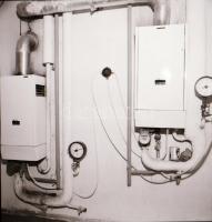 1982 Budapest, Tanács filmszínház kívül-belül, 6 db szabad felhasználású negatív, 6x6 cm