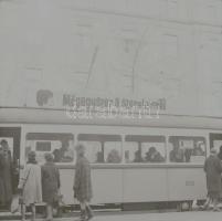 1969 Budapest, villamosokon elhelyezett mozifilm reklámok, 5 db negatív, 6x6 cm