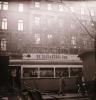 1969 Budapest, villamosokon elhelyezett mozifilm reklámok, 5 db negatív, 6x6 cm