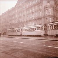 1969 Budapest, villamosokon elhelyezett mozifilm reklámok, 5 db negatív, 6x6 cm