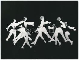 cca 1972 Légi balett, jelzés nélküli vintage fotó, 18x24 cm