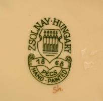 Zsolnay pillangós bonbonier, kézzel festett, jelzett, kis máz alatti repedésekkel, 11×11×6 cm