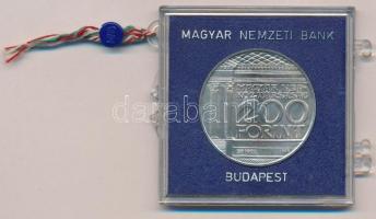 1977. 200Ft Ag "Nemzeti Múzeum" eredeti plombált, sérült MNB tokban T:BU Adamo EM55