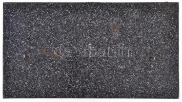 DN "Lenin-szobor" egyoldalas fém plakett, hátoldalán márványlap(?) és akasztó, kartondoboz...