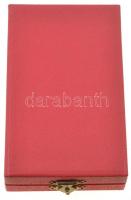 1964. "Munka Érdemend" arany fokozata, zománcozott, aranyozott Br kitüntetés, miniatűrrel ...