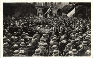 1938 Ipolyság, Sahy; Bevonulás / entry of the Hungarian troops, ' Az első visszatért magyar város' So. Stpl.