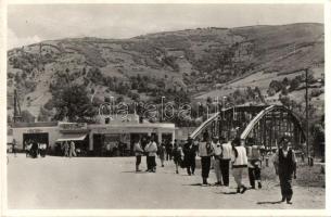 Rahó, Rakhiv; 'Budapest' üdülő és turistaszálló, Fő utca, Tisza híd, Kamil Adolf, Lesovszky Miklós, Szarvady B. üzletei / holiday resort, bridge, shops