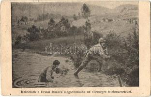 'Katonáink a Drinát átúszva megsemmisítik az ellenséges telefonvezetéket', I. világháborús katonai művészlap, kiadja Jurányi és Társa / WWI military art postcard (EK)