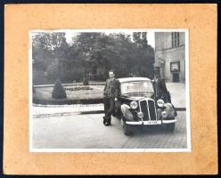 cca 1930-40 Audi Wanderer automobil, fotó kartonra kasírozva, 17x23cm