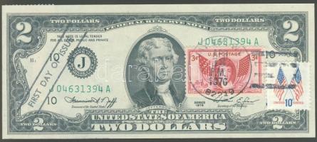 USA 1976. 2$ előlapon "First Day Issue 13.ápr.1976" + bélyeg, a bankjegyet ezen a napon bocsátották ki, ezért van az első napos bélyegzés rajta! Hátlapon bankjegy/bélyeg kombinációja "Carte Maximum", a bankjegyen és a bélyegen is ua. a festmény (Függetlenség Napja) van ábrázolva, azonkívül a városi bélyegző "Centennial"! + hozzávaló angol nyelvű fényképes tanúsítvány! T:I RRR!!!