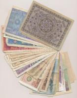 30db-os vegyes külföldi bankjegy tétel, közte Ausztria, Csehszlovákia, Horvátország, Románia, Szovje...