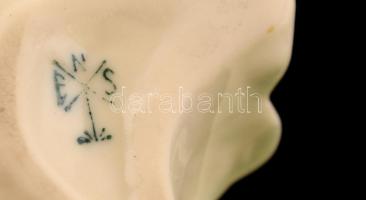 Ens porcelán rózsa, egészen apró lepattanással, jelzett, 5x7 cm