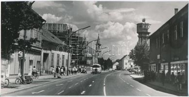 1970 Siófok, Magyar Hírek szerkesztősége, László Vámos fotó, jelzett, 12x23cm