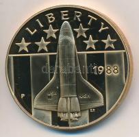 Amerikai Egyesült Államok 1988. "Amerika az űrben - Fiatal asztronauták" Br emlékérem dísz...