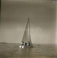 cca 1940 Balatoni negatívok és pozitív képek, Bónis László hagyatékában őrzött 10 db szabadon felhas...