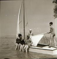 cca 1940 Balatoni negatívok és pozitív képek, Bónis László hagyatékában őrzött 10 db szabadon felhas...