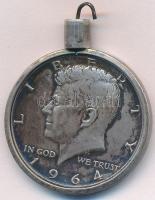 Amerikai Egyesült Államok 1964. 1/2$ Ag "Kennedy" medál foglalatban, tetején csavarral nyi...