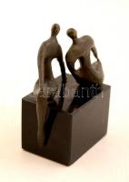 Ülő bronz figurák, talapzaton m: 11 cm