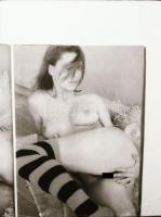 cca 1972 Akt reprók magazinokból, 32 db negatív tároló tasakban, 24x26 mm