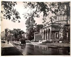 cca 1935 Budapest, Margitsziget, Szent Margit Gyógyfürdő, vintage fotó, 23x29 cm