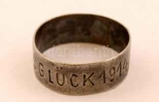 1914/1915 Kriegsglück feliratú gyűrű, méret: 53 / World War I iron rings with 1914/1915 Kriegsglück inscription, s: 53