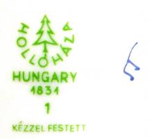 Hollóházi kottázó hölgy, kézzel festett, jelzett, hibátlan, m:22,5 cm