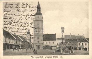 Nagyszombat, Trnava; Ferenc József tér, Szentháromság szobor, Nagyszombati Hitelintézet, Steinitz I. S. és Fia, Trenner Alajos, Bauer Károly üzletei, gyógyszertár / square, Trinity statue, loan institute, shops, pharmacy (EB)