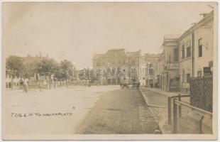 Tulln an der Donau, Hauptplatz, Bezirkshauptmannschaft, Mohnmühle  / main square, town hall, photo (fl)