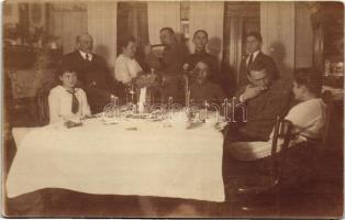 1917 Jány Gusztáv magyar királyi honvéd tábornok és Braun Éva mulatozó társasággal / Hungarian military officer with fun group, photo